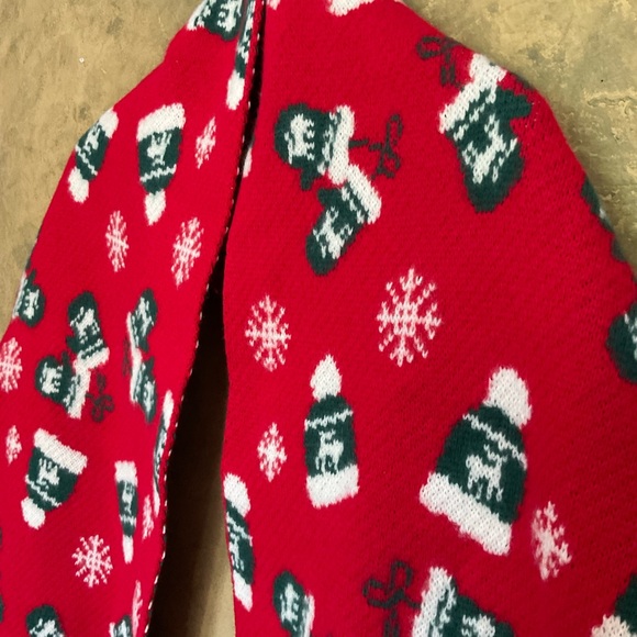 Vintage Cozy Knit Christmas Scarf - Picture 2 of 4